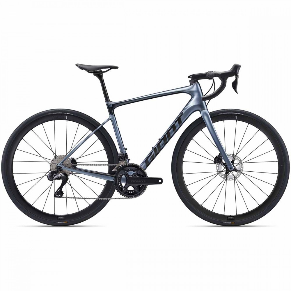 2022 Giant Defy Advanced Pro 1 Road Bike